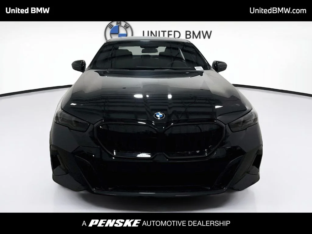 New 2027 Black Sapphire Metallic BMW 530i xDrive image 2