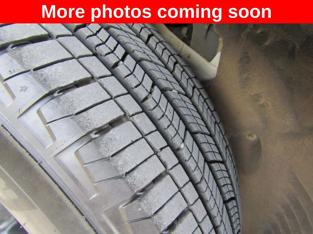 Used 2024 White Jeep Limited image 10