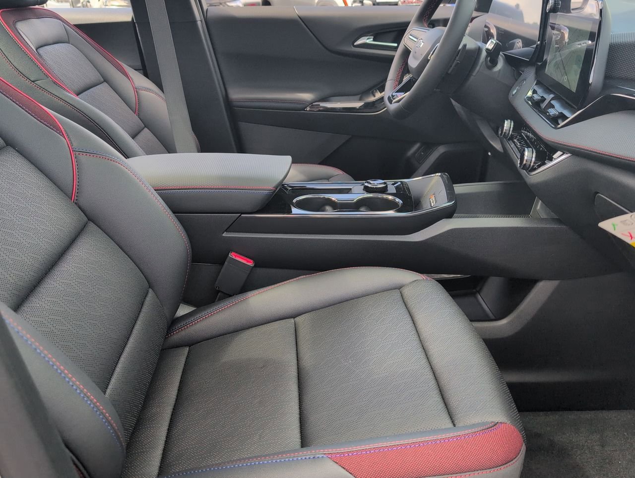2026 Chevrolet Equinox RS - Photo 28