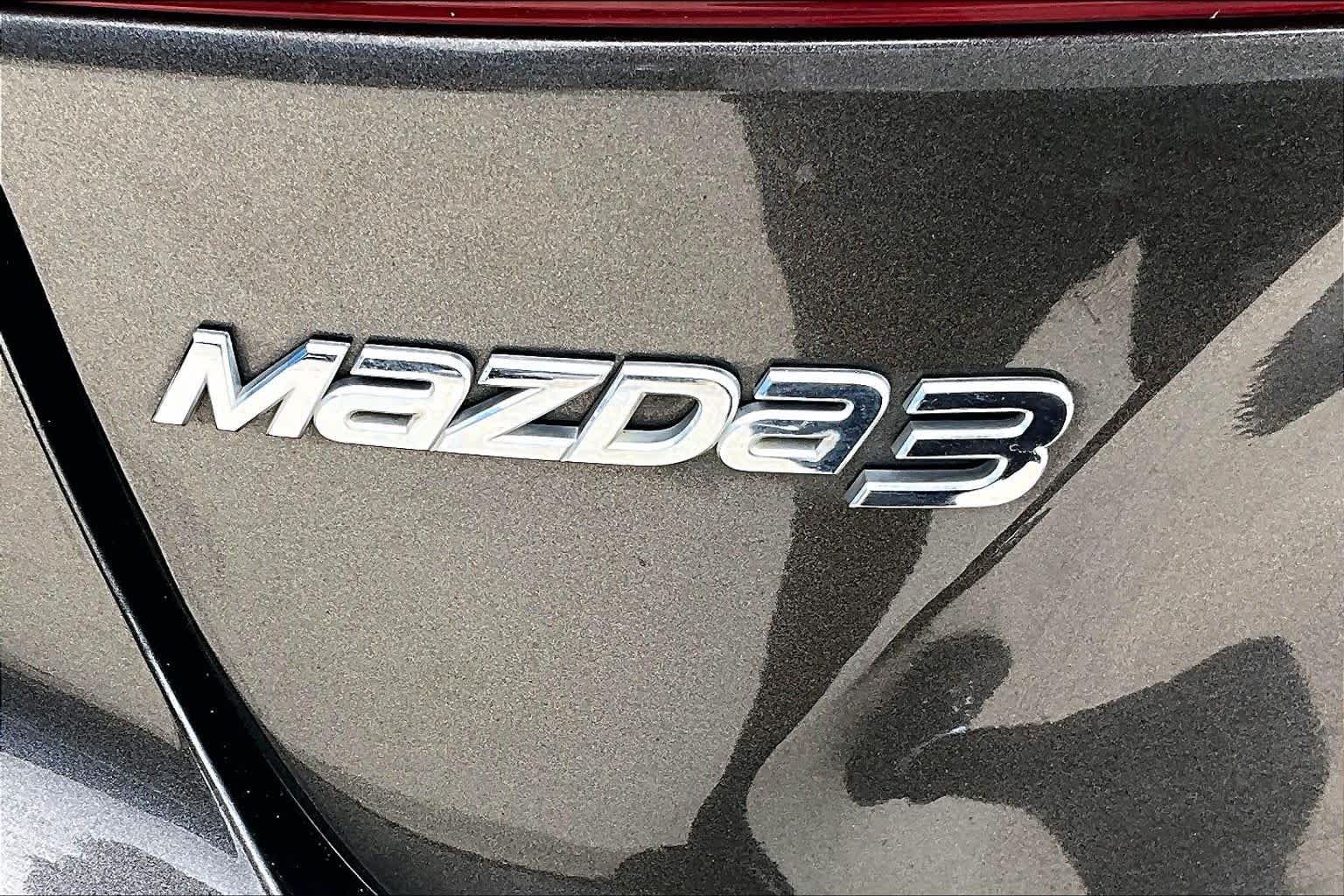 Used 2016 Titanium Flash Mica Mazda i Sport image 10