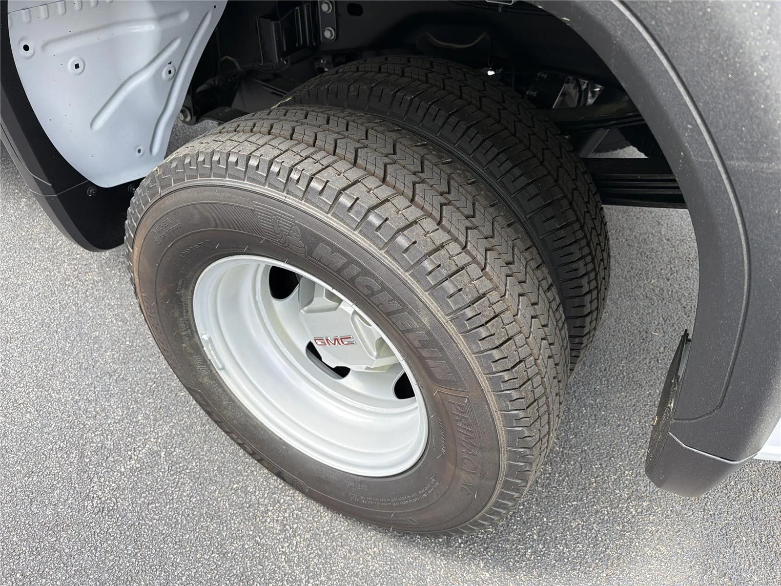 2026 GMC Sierra 3500HD Pro - Photo 18