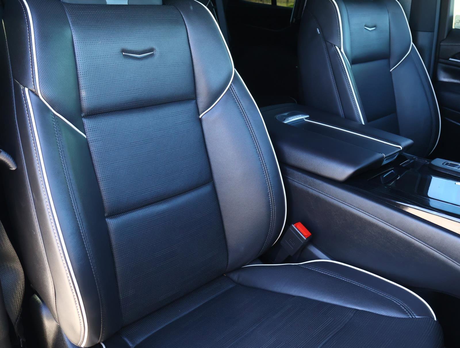 2024 Cadillac Escalade Sport - Photo 24