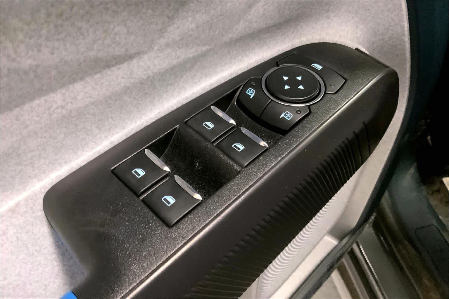 New 2026 Carbonized Gray Metallic Ford XLT image 17