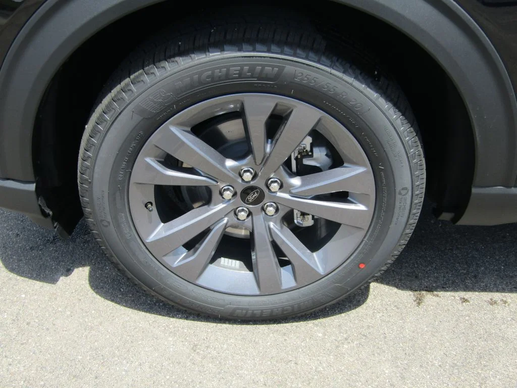 New 2026 Agate Black Metallic Ford Active image 21