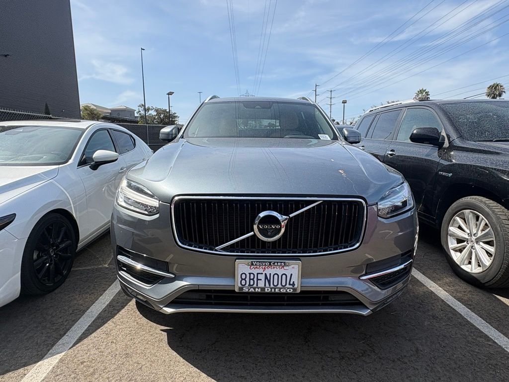 Used 2018 Gray Metallic Volvo T6 Momentum image 3