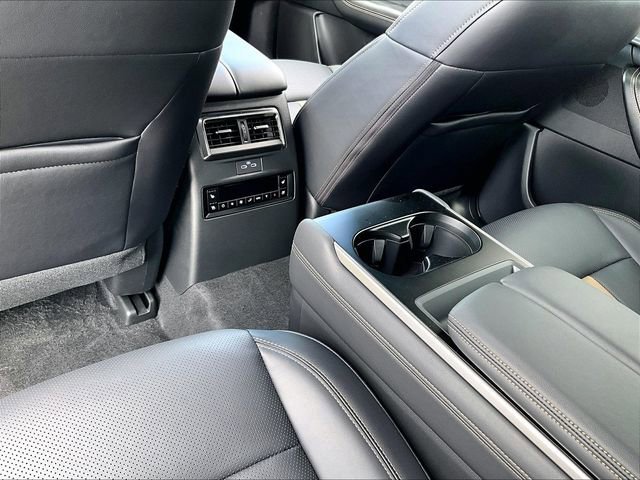 New 2026 Rhodium White Premium Mazda 3.3 Turbo S Premium Plus AWD image 18