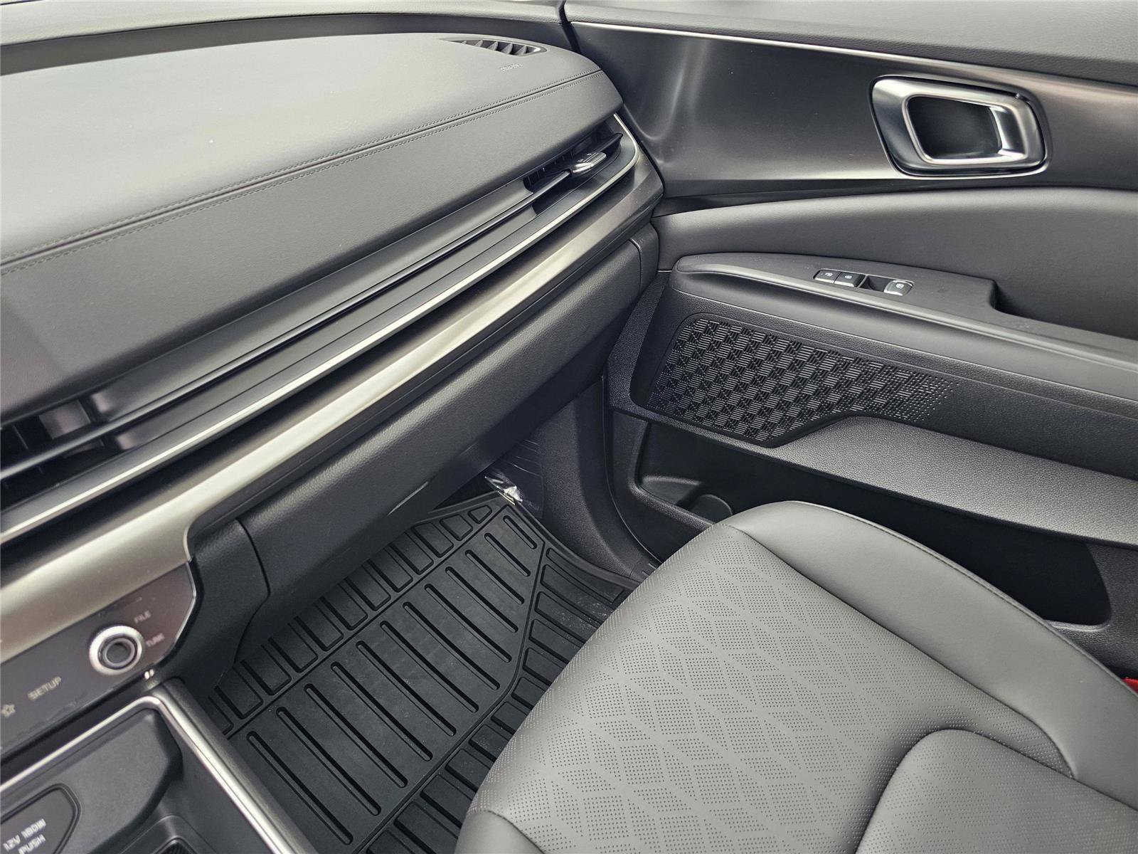 2026 Kia Carnival SX - Photo 27