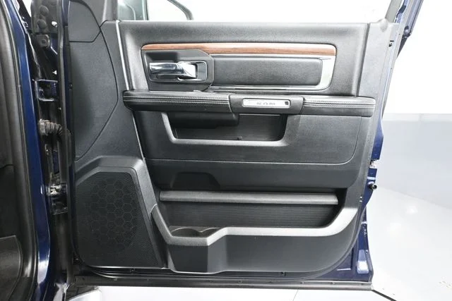 Used 2016 Blue Ram Laramie image 42
