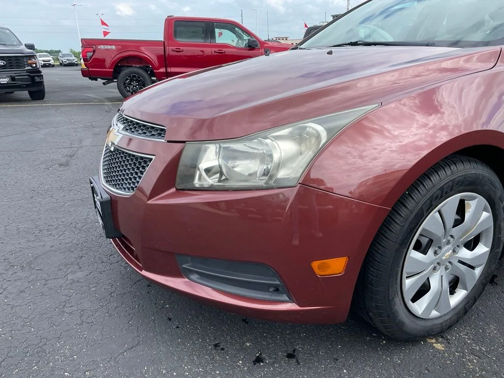 Used 2012 Autumn Metallic Chevrolet LS image 21
