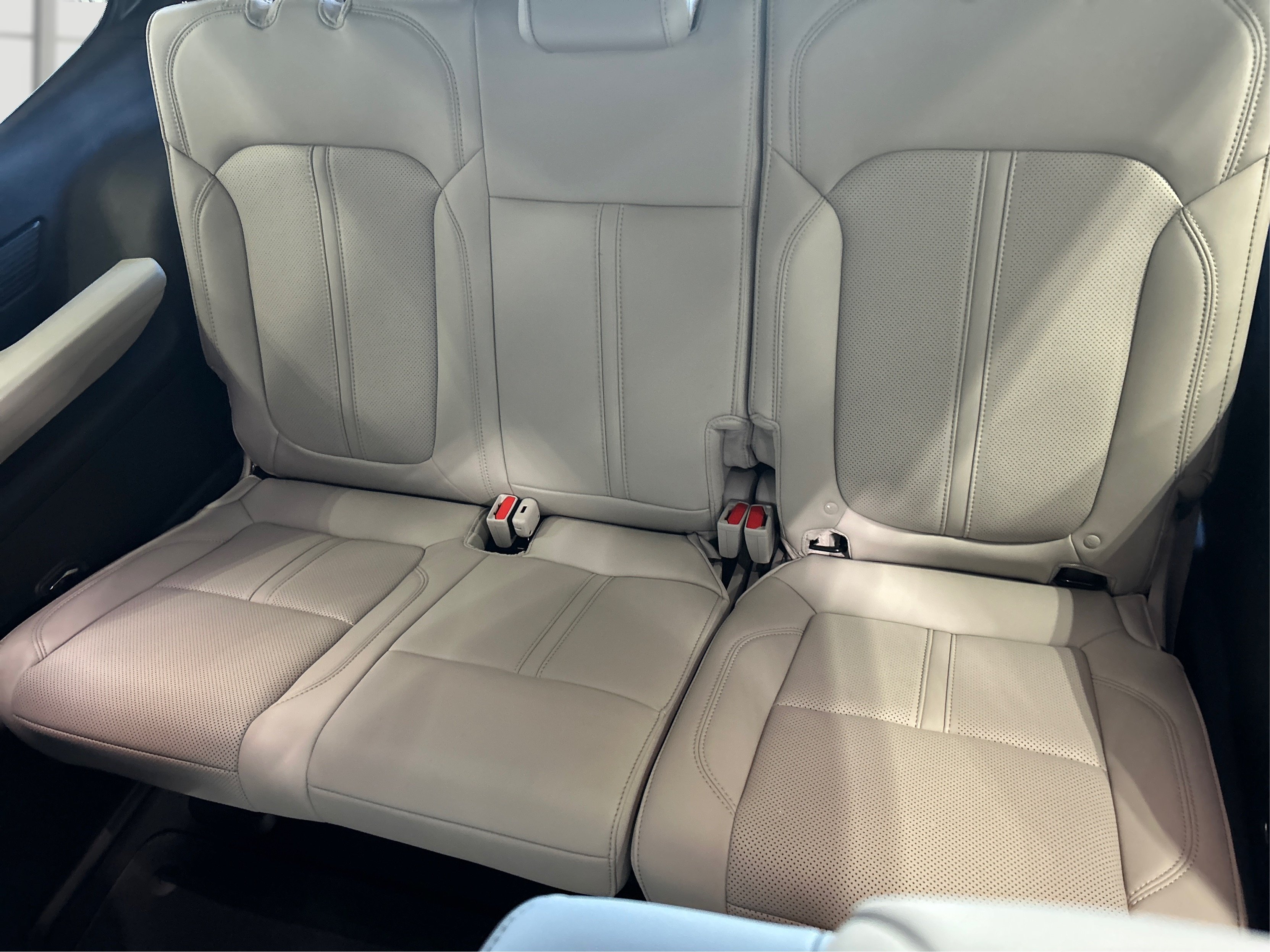 New 2026 Steel Blue Exterior Paint Jeep Limited Reserve image 33