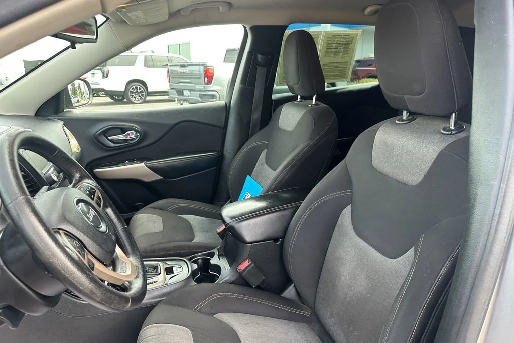Used 2017 Gray Jeep Sport image 22