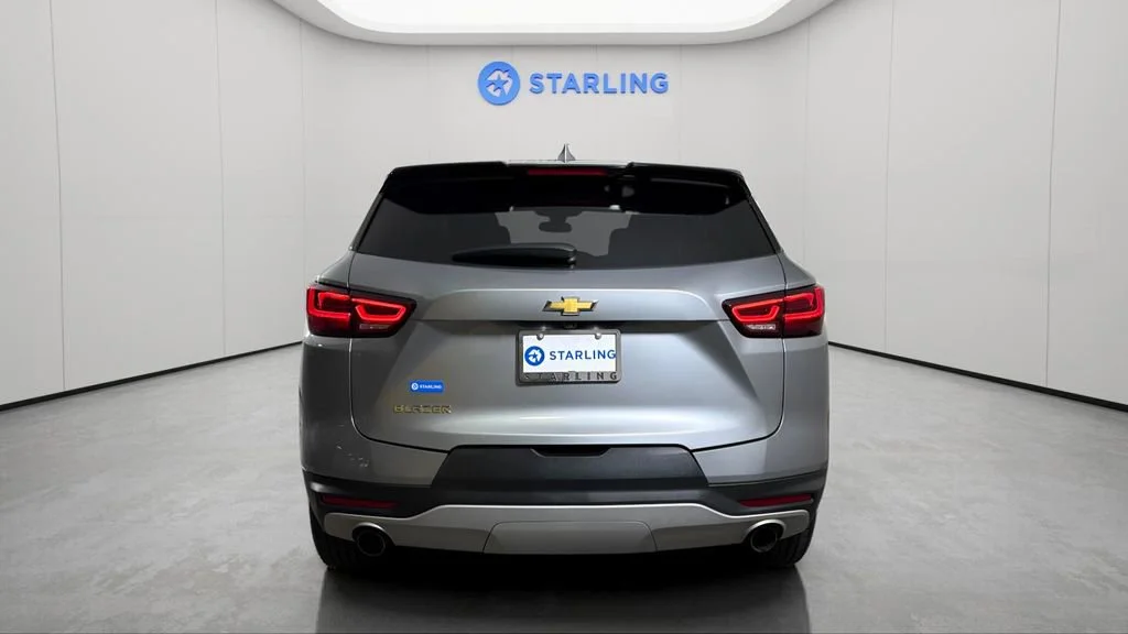 Used 2023 Sterling Gray Metallic Chevrolet 2LT image 8