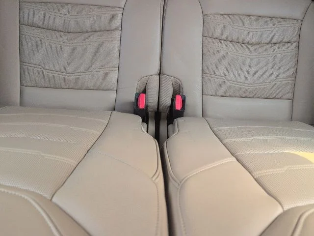 Used 2020 Black Cadillac Sport image 15