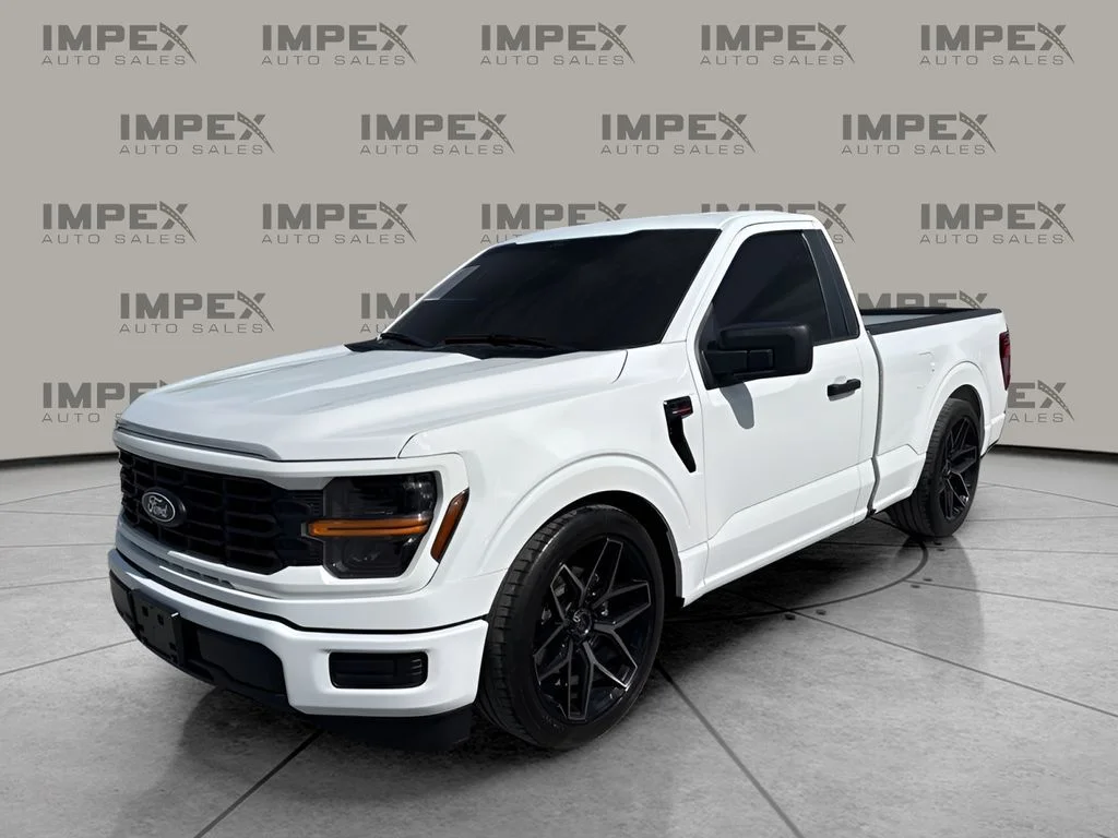 Used 2024 White Ford XL image 1