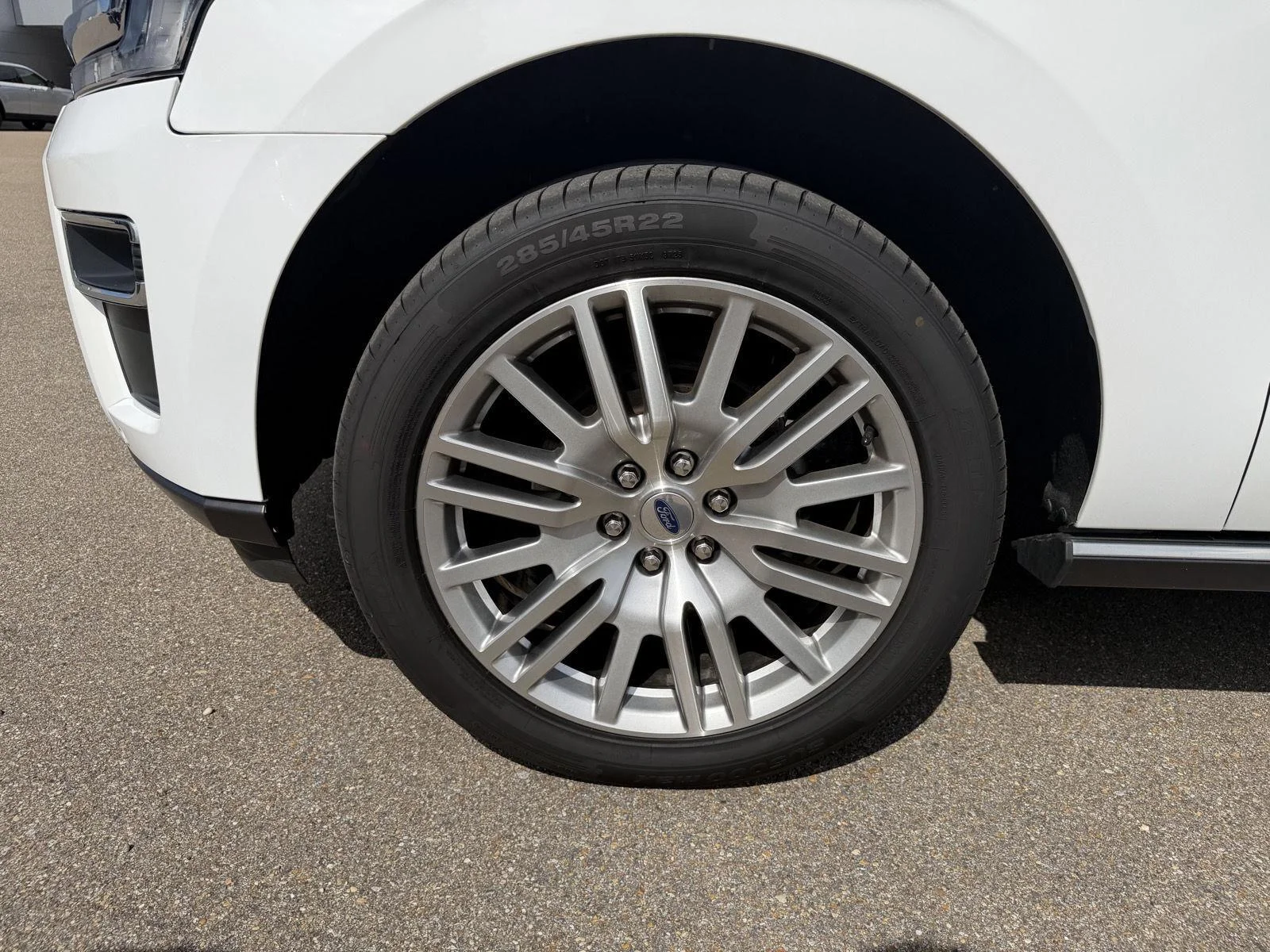 Used 2024 Oxford White Ford Limited image 25