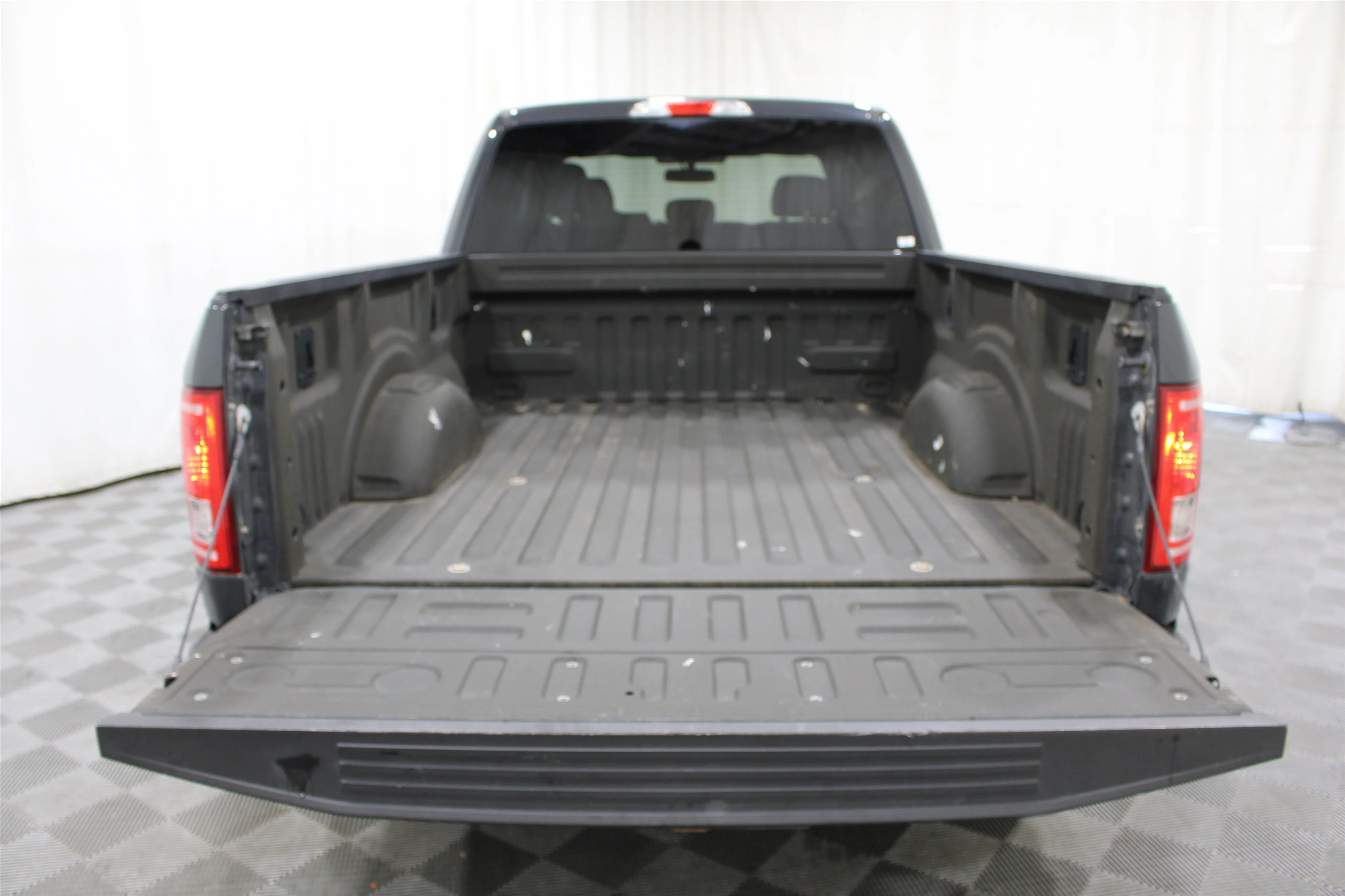 2016 Ford F-150 XLT - Photo 23