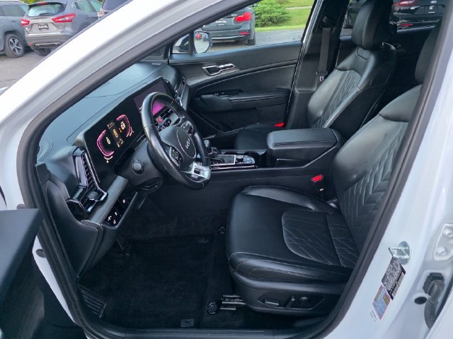 Used 2023 White Pearl Kia X-Line image 16