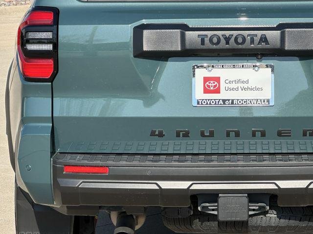 Certified Used 2025 EVEREST Toyota  image 5
