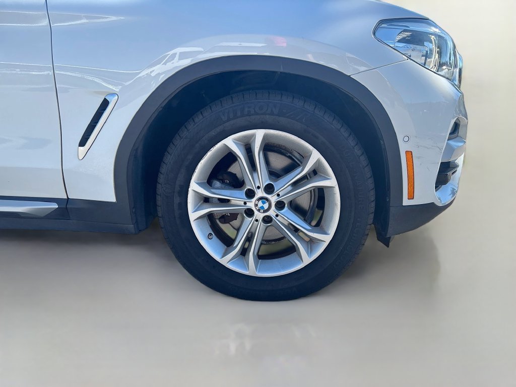 Used 2021 White BMW sDrive30i image 11