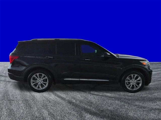 Used 2020 Black Ford Limited image 3