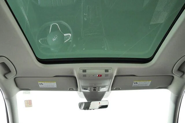Certified Used 2024 Platinum Gray Metallic Volkswagen SE image 18