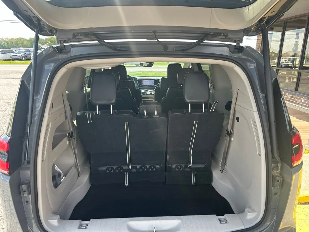 Used 2023 White Chrysler Touring L image 6