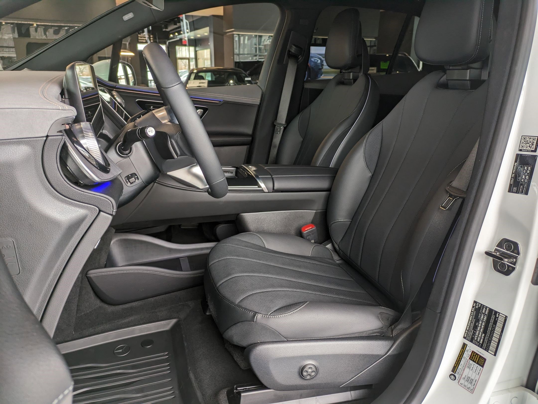 2025 Mercedes-Benz EQE SUV Base - Photo 13