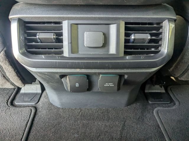 Used 2023 Black Metallic Ford XLT image 18
