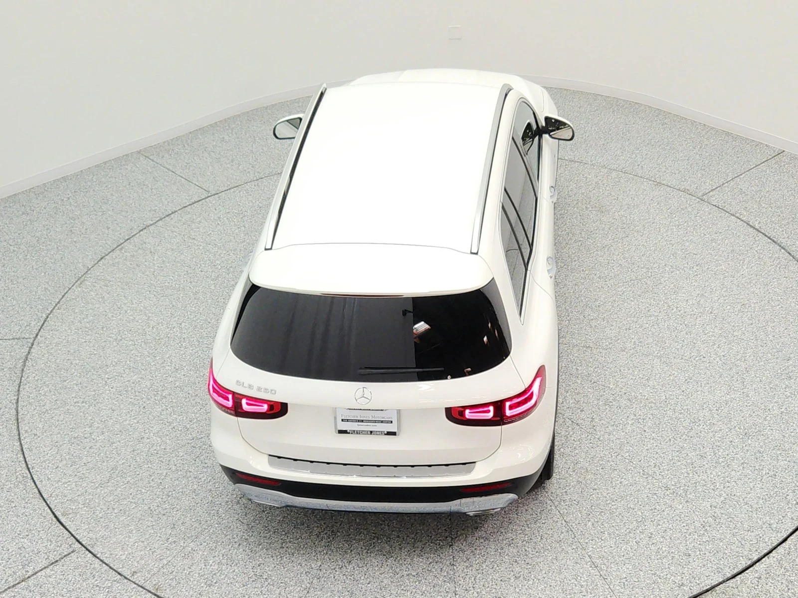 Used 2022 Polar White Mercedes-Benz GLB 250 SUV image 27