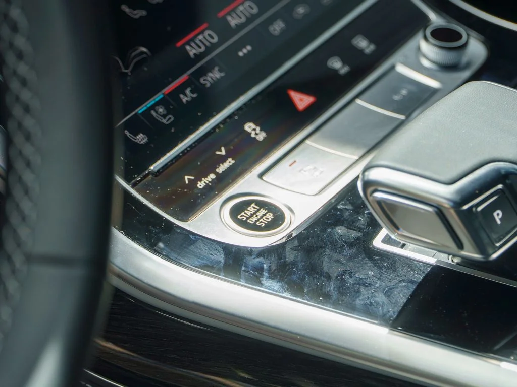 Used 2026 White Audi  image 27