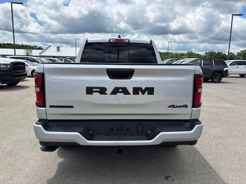 New 2026 Silver Zynith Exterior Paint RAM Big Horn/Lone Star image 4