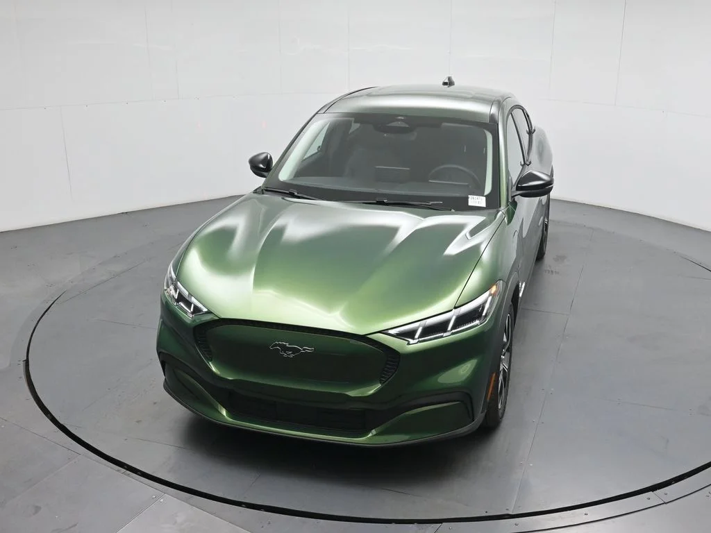 New 2026 Green Ford Select image 32