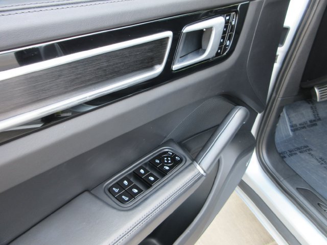 Used 2021 Dolomite Silver Metallic Porsche GTS image 32