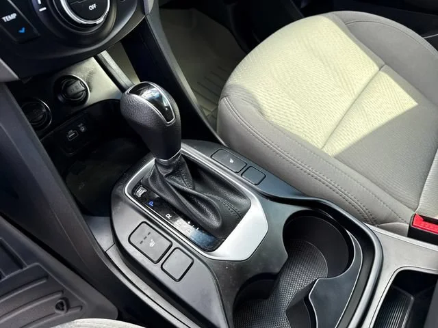 Used 2018 Mineral Gray Hyundai 2.4 Base image 25