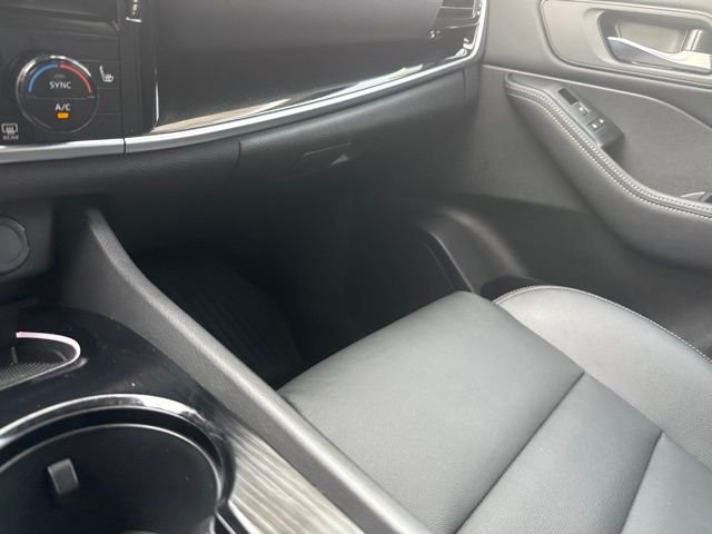 Used 2024 Gold Nissan SL image 41