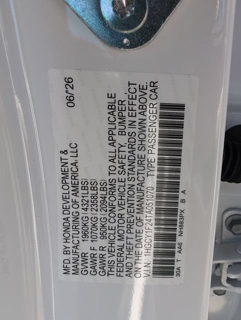 New 2026 Platinum White Pearl Honda LX image 19