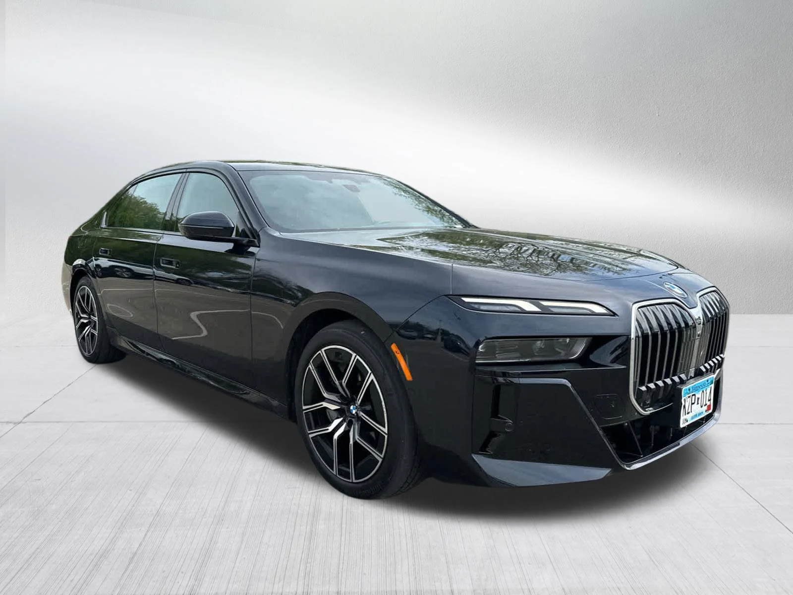 Used 2023 BMW 7 Series 760i with VIN WBA33EJ02PCL55855 for sale in Rochester, Minnesota