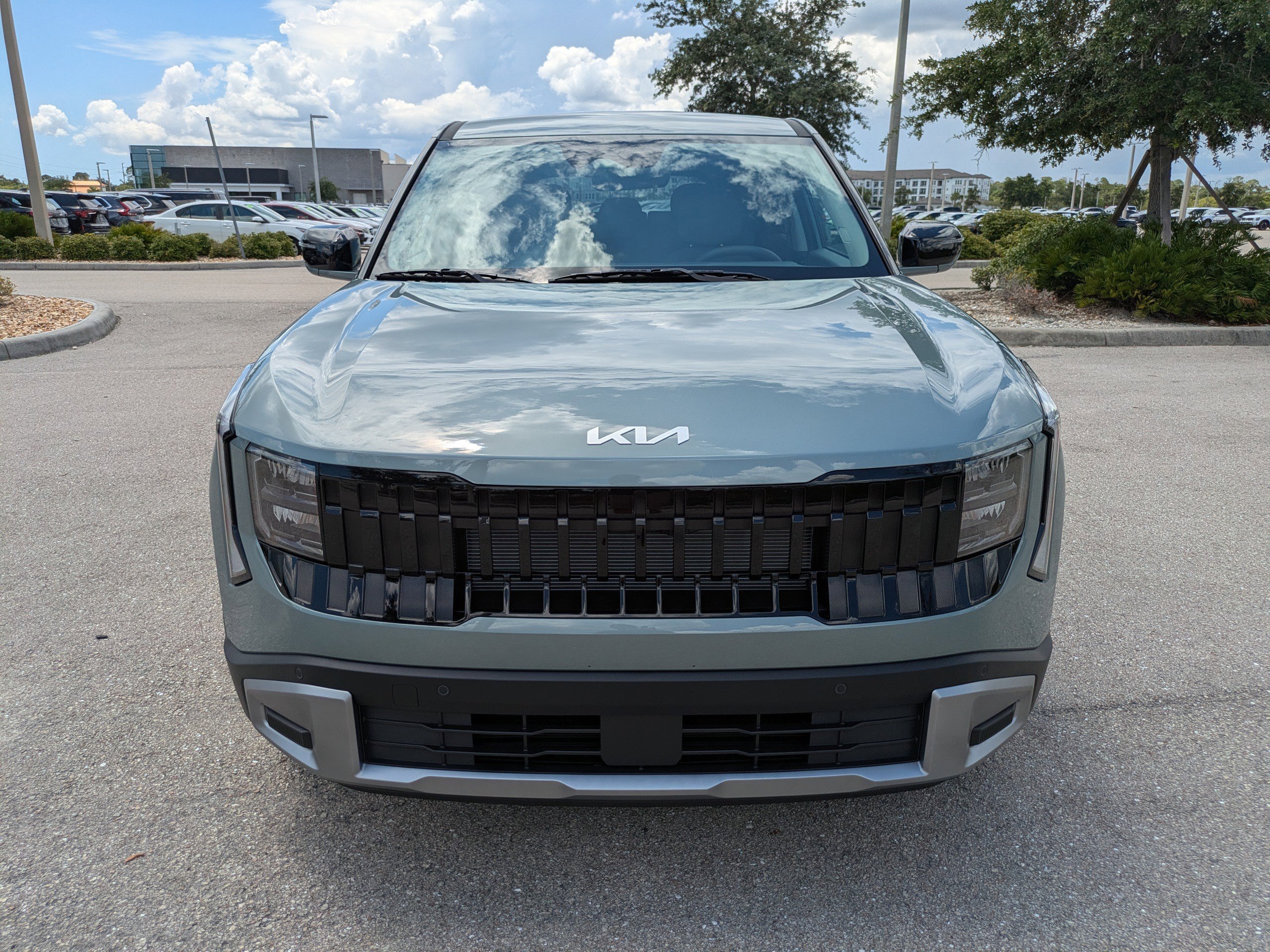 New 2027 Iceberg Green Kia EX image 10