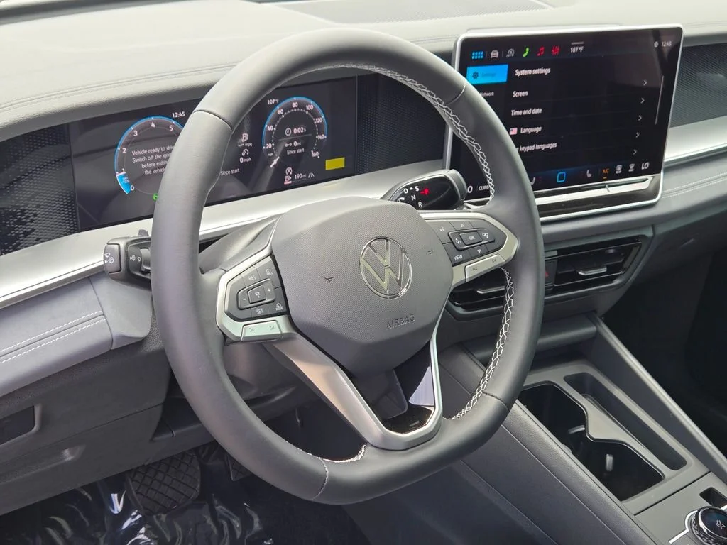 New 2026 Silver Volkswagen 2.0T SE image 11