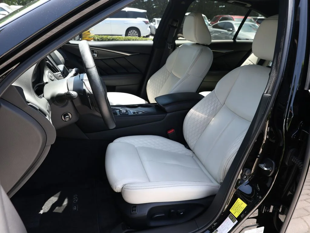 Certified Used 2023 Black INFINITI Red Sport 400 image 16