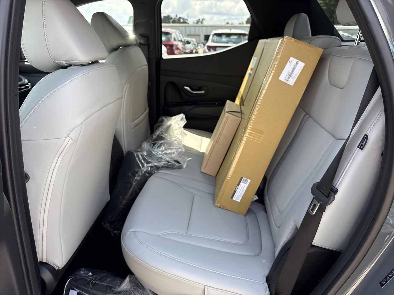 New 2026 Hampton Gray Hyundai SEL AWD image 12
