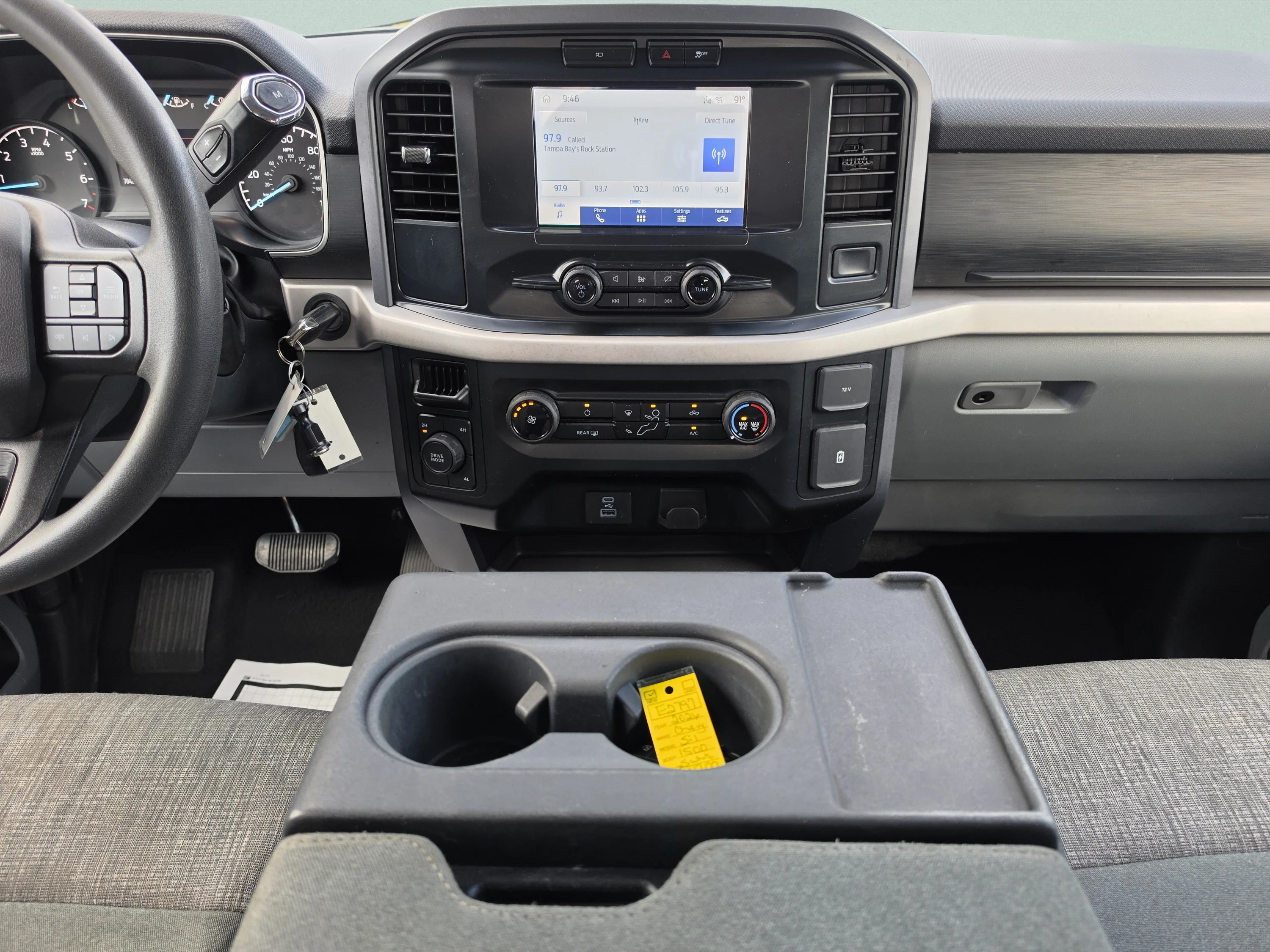 Used 2023 Oxford White Ford XLT image 21