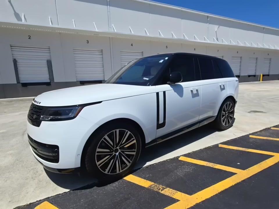 2023 Land Rover Range Rover 3.0 SE SWB's photo