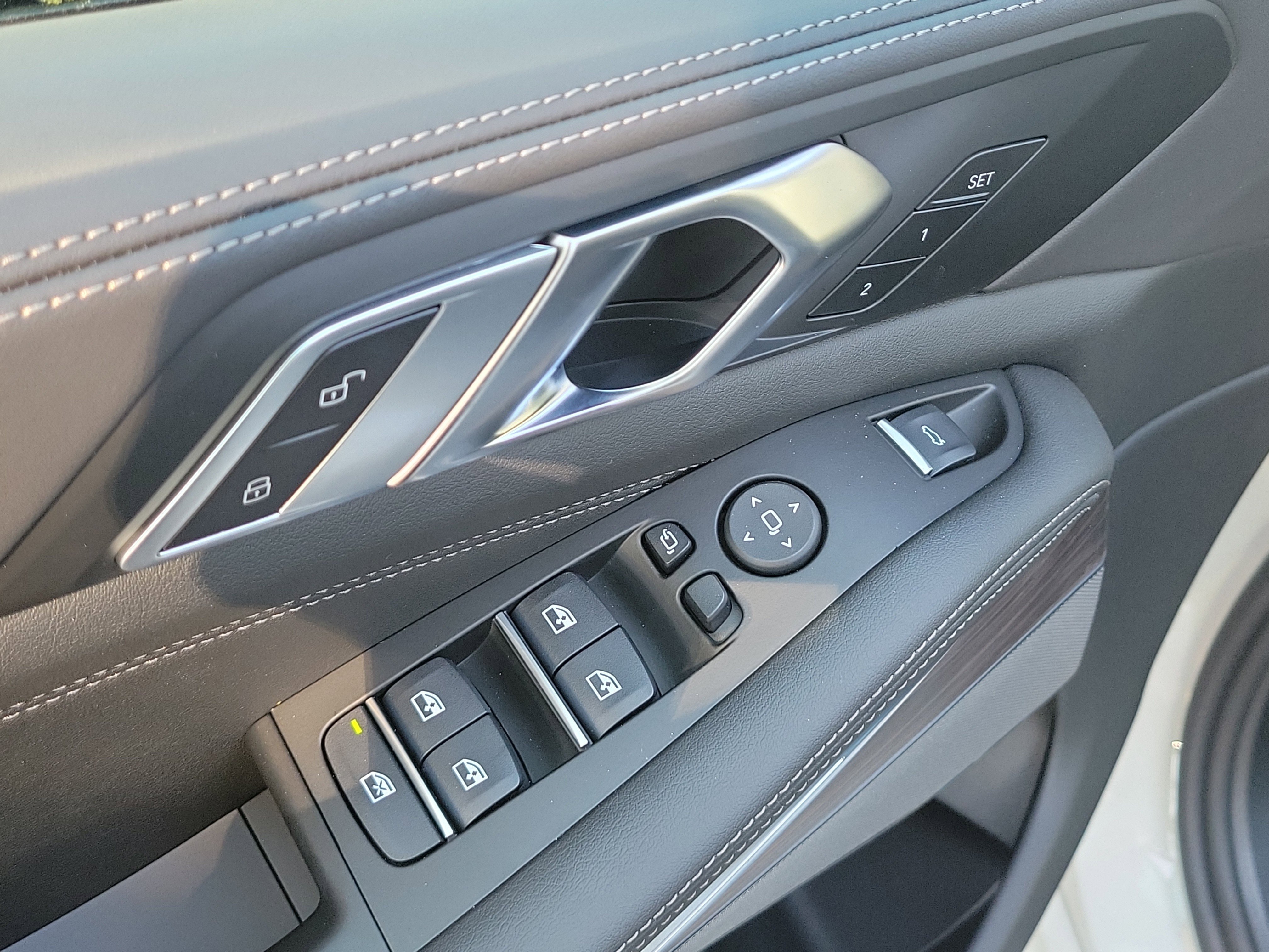 New 2026 Alpine White BMW xDrive40i image 19