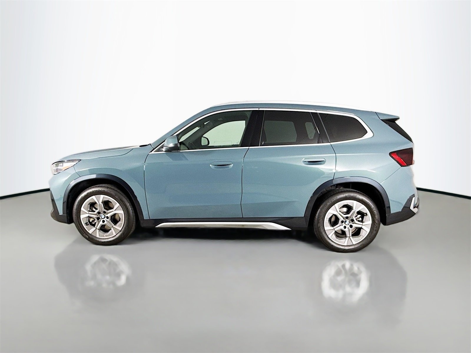 2025 Bmw X1 XDrive28i photo 2