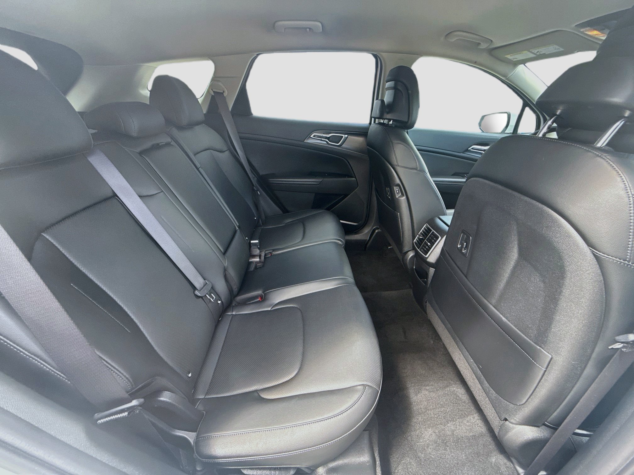 Used 2024 Glacial White Pearl Kia EX image 25