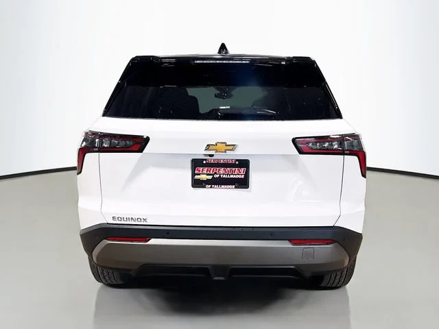 2027 Chevrolet Equinox LT - Photo 9