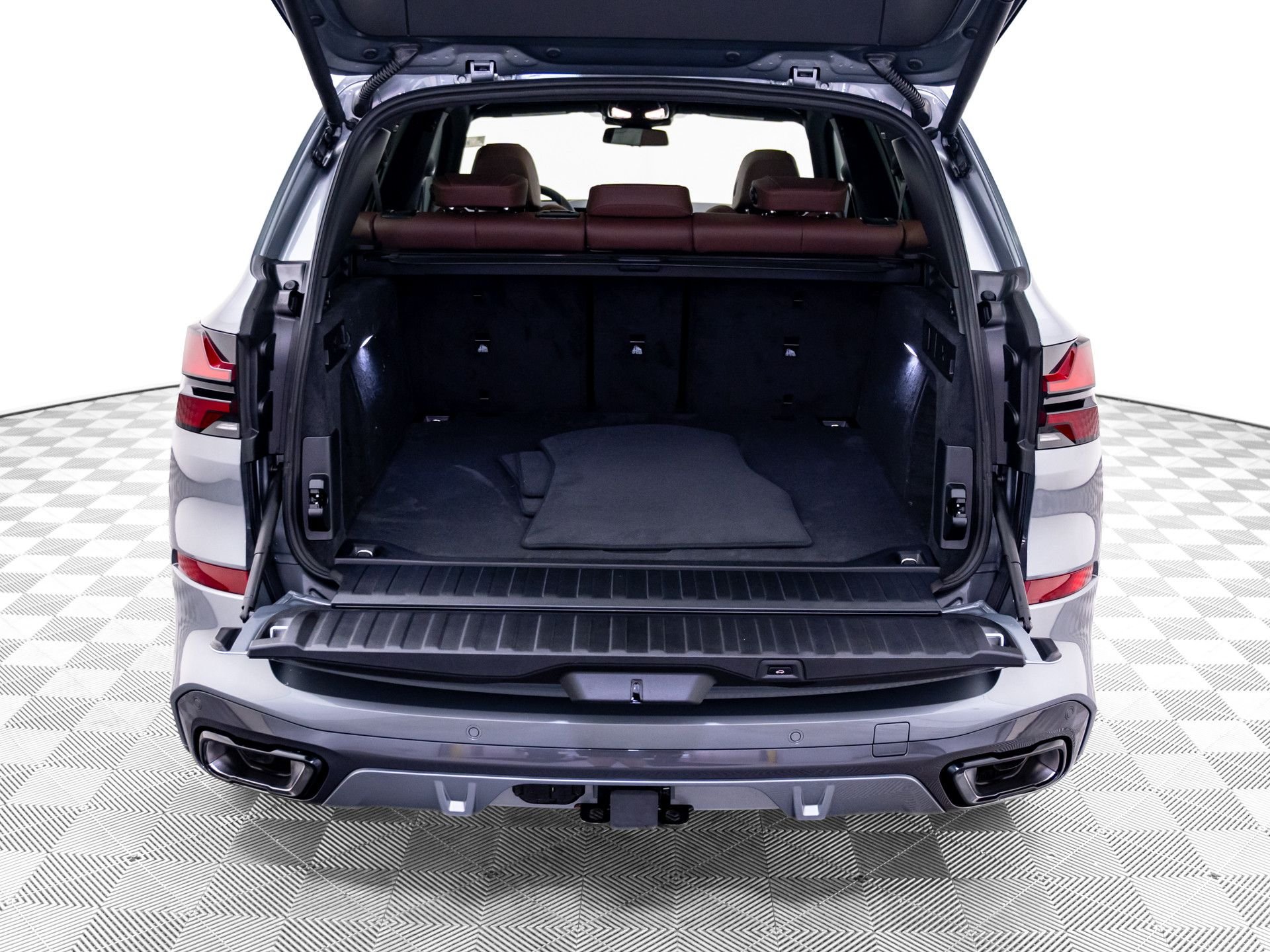 New 2026 Skyscraper Grey Metallic BMW xDrive40i image 34