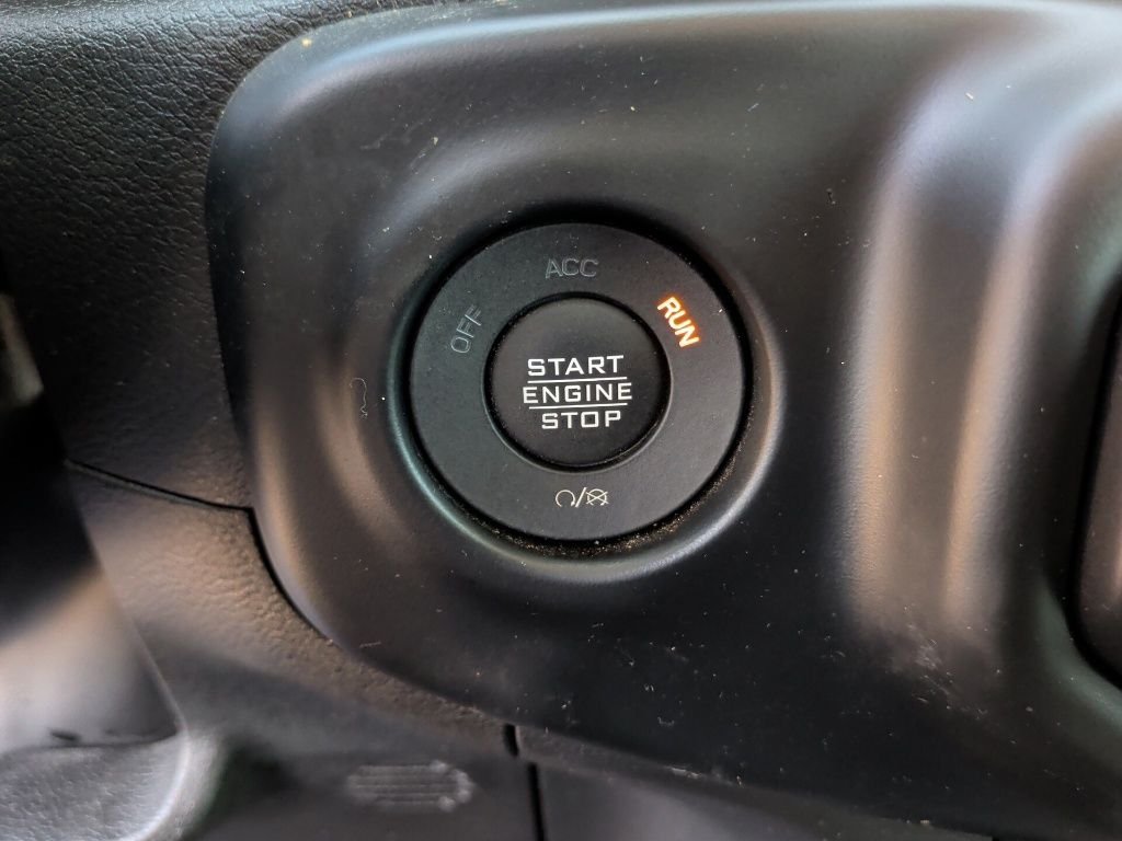Used 2022 Blue Jeep Overland image 26