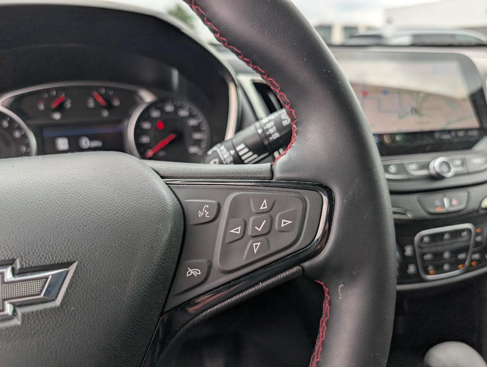 Used 2024 Mosaic Black Metallic Chevrolet RS image 13